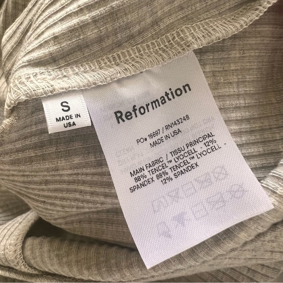 Reformation Rochelle Puff Sleeve Ribbed Bodysuit - Picture 6 of 6